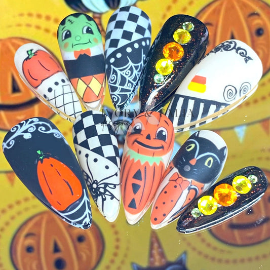 Vintage Halloween Press on Nails (CDN)